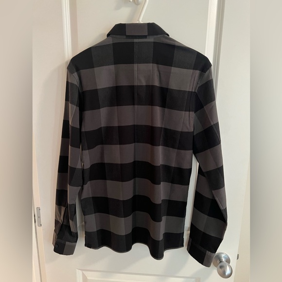 Men’s LuLuLemon.  Soft Knit Overshirt. - Picture 2 of 3